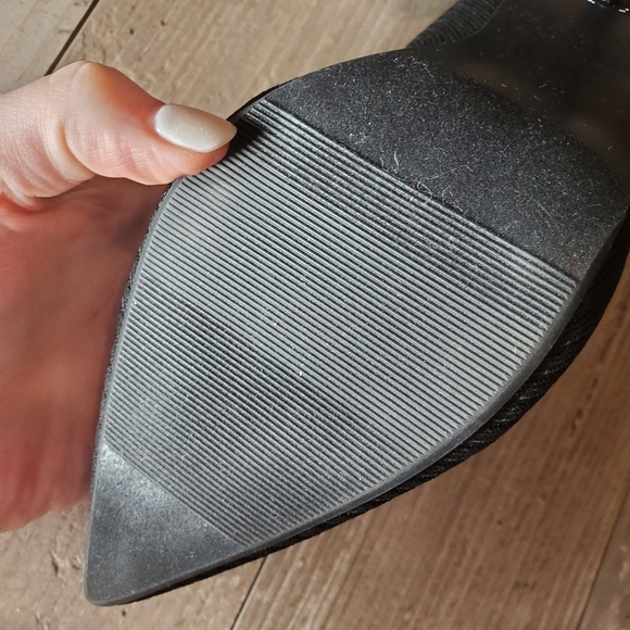 Wild Pair Black Striped Comfort Daliaa Knit Slip-On Women's Pumps Size 8M NWOT - Picture 14 of 16